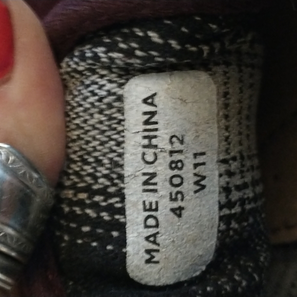 Toms Burgundy Lace Up Sneaker Shoes Size 11 - Picture 6 of 7